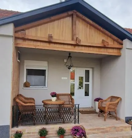 Dom wakacyjny Anna's Art House *